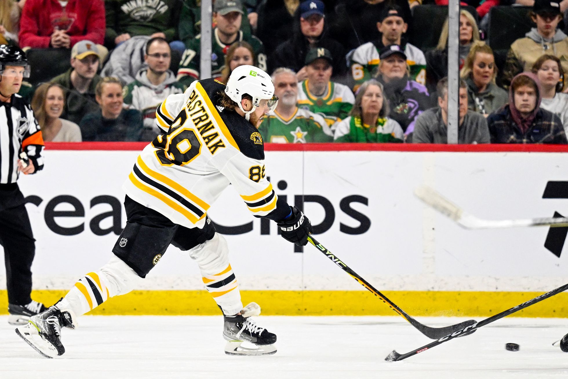 Pastrňák na 50. gól dál čeká, na vítěznou trefu Bostonu nahrál Nosek