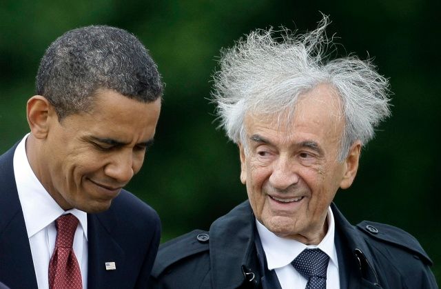 Obama a Elie Wiesel | Foto: Reuters