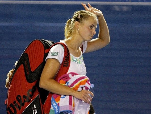 Jelena Dokičová naposledy mává fanouškům na letošním Australian Open. | Foto: Reuters