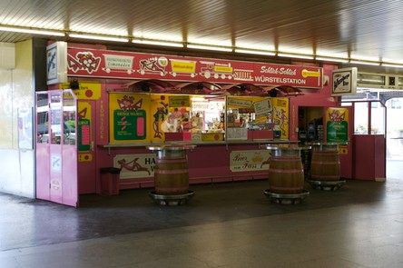 Kiosek na nádraží Südbahnhof | Foto: Aktuálně.cz