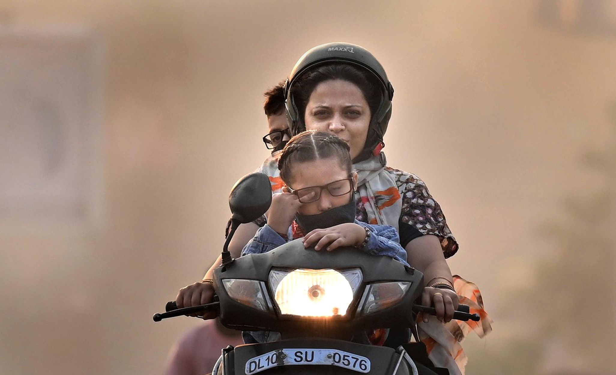 Ekologické petardy selhaly. Svátek Diwali proměnil indické Dillí v plynovou komoru