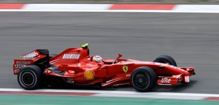 Kimi Räikkönen chce vyhrát i na Nürburgringu - trénink Velké ceny Evropy. | Foto: Reuters