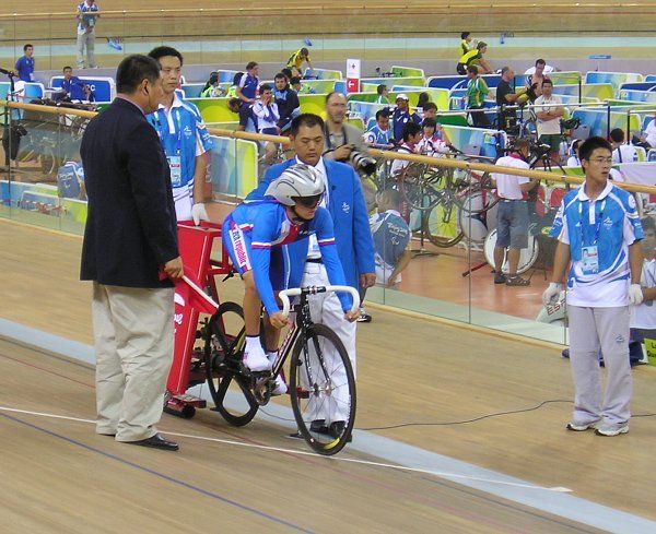 Čeští paralympionici dokázali v úterý na velodromu Lao-šan vybojovat dvě medaile. | Foto: Daniel Pavliš