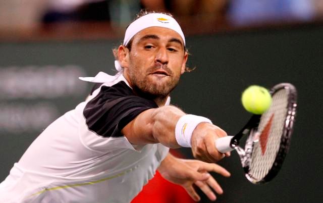 Marcos Baghdatis vyhrál nad Federerem poprvé ze sedmi zápasů. | Foto: Reuters