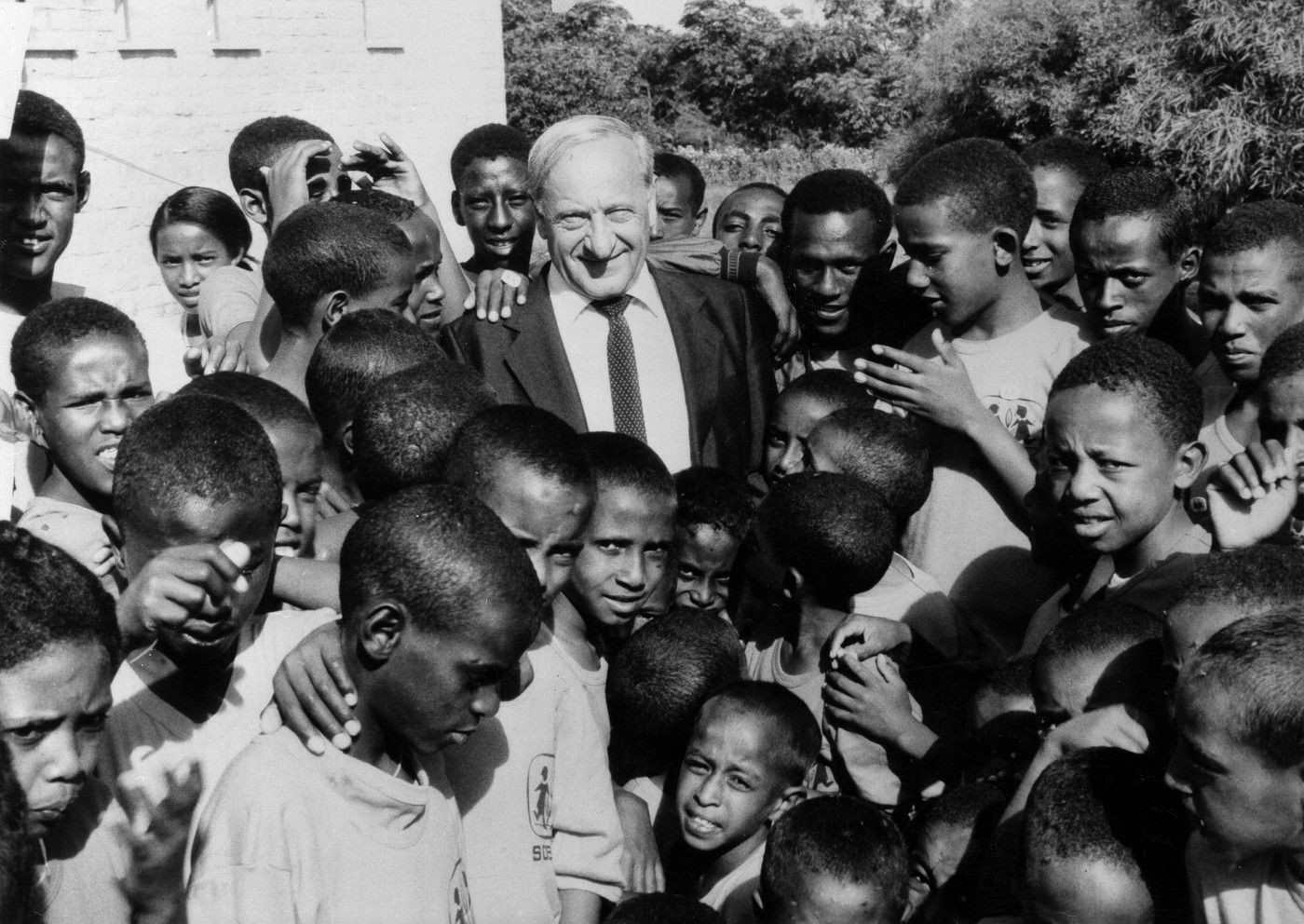 Rakouský šok: zakladatel SOS dětských vesniček Gmeiner týral a zneužíval malé sirotky