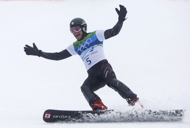 A ve snowboardcrossu rovněž vládl Kanaďan - J. J. Anderson. | Foto: Reuters