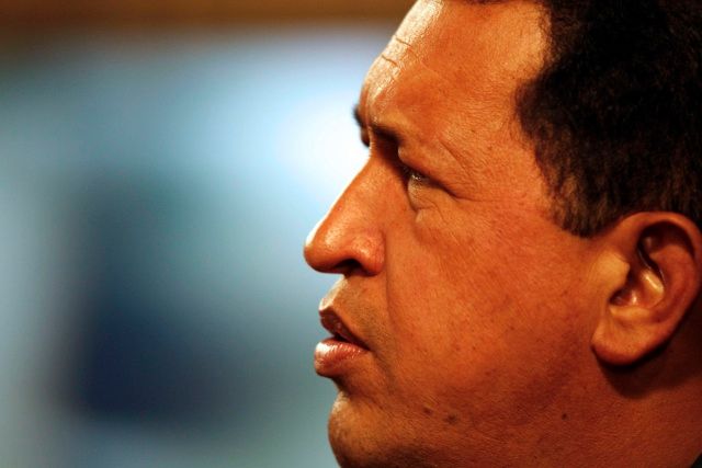 Hugo Chávez na tiskové konferenci po oznámení výsledků | Foto: Reuters