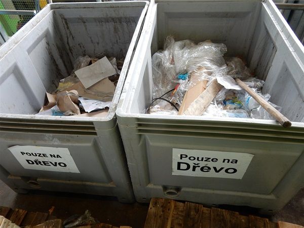 Lidl netřídí odpad. | Foto: ČIŽP