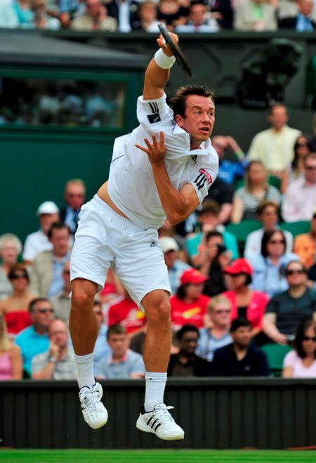 Němec Kohlschreiber na Federera ve Wimbledonu nestačil. | Foto: Reuters