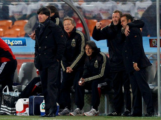 Radovat se mohl i Joachim Löw. | Foto: Reuters