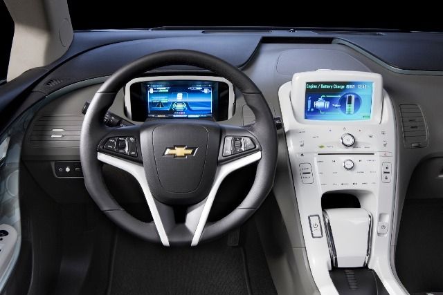 Například chybí tradiční analogové ukazatele rychlosti a otáček motoru | Foto: Chevrolet