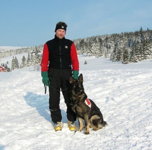 Viktor Kořízek se svým psem Frenkym. | Foto: Aktuálně.cz