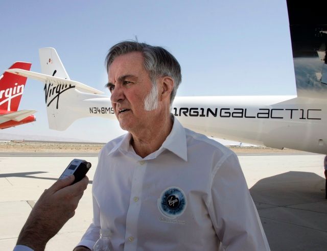 Konstruktérem letadla je Burt Rutan, prezident Scaled Composites | Foto: Reuters