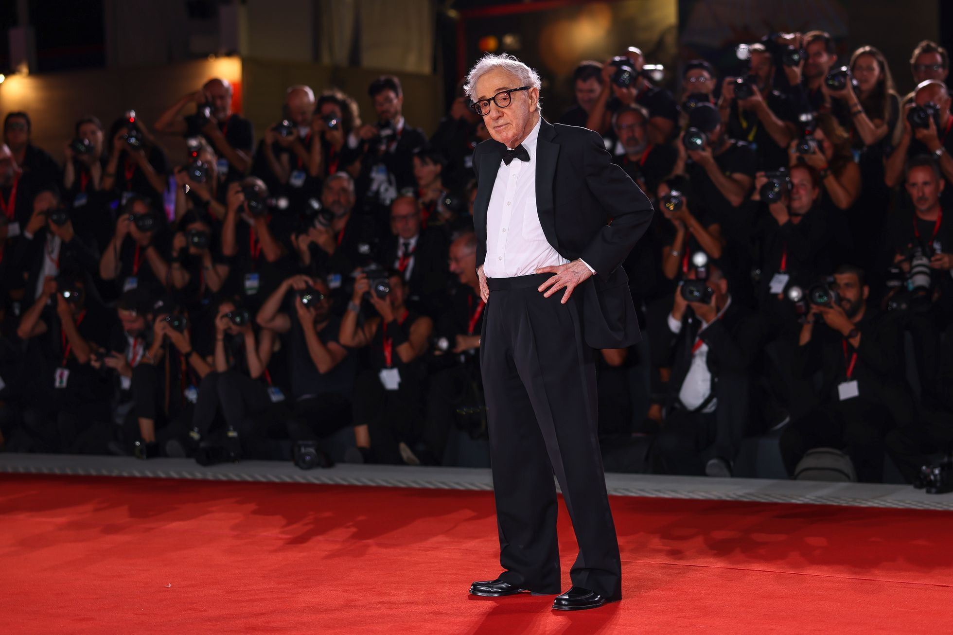 Aujourd’hui, l’Amérique n’a pas encore atteint son apogée culturelle, estime Woody Allen.  Il a tourné le film en France