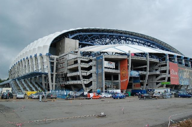 Městský stadion v Poznani má být chloubou Eura 2012, ale tento sen je zatím ještě daleko. | Foto: Jakub Šafránek