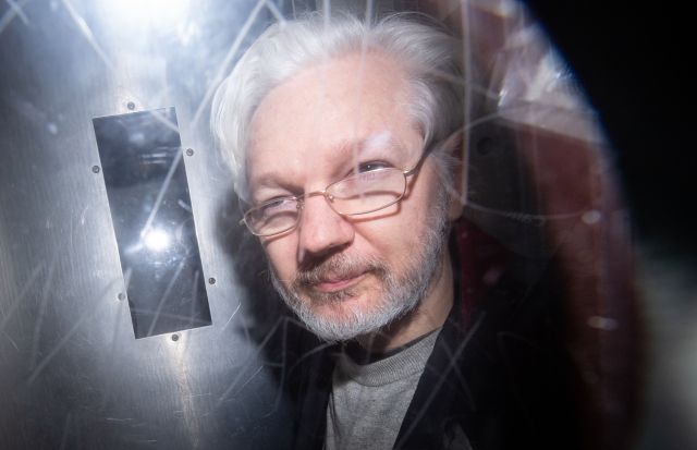 Julian Assange na fotografii z 13. ledna letošního roku | Foto: ČTK/PA/Dominic Lipinski