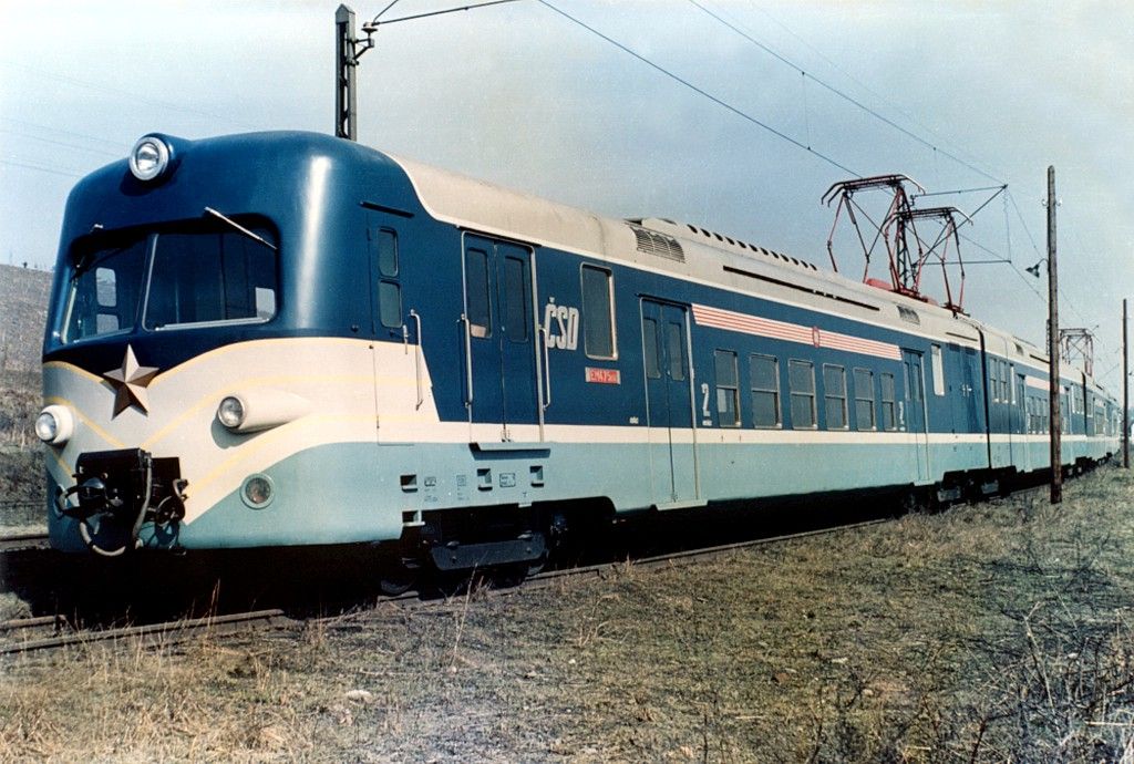 Trnitý vývoj Žabotlamů. Nejmodernější vlaky na světě skončily nakonec ve šrotu