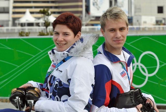 Kateřina Novotná bude reprezentovat Česko v shorttracku, Michal Březina v krasobruslení. | Foto: Aktuálně.cz