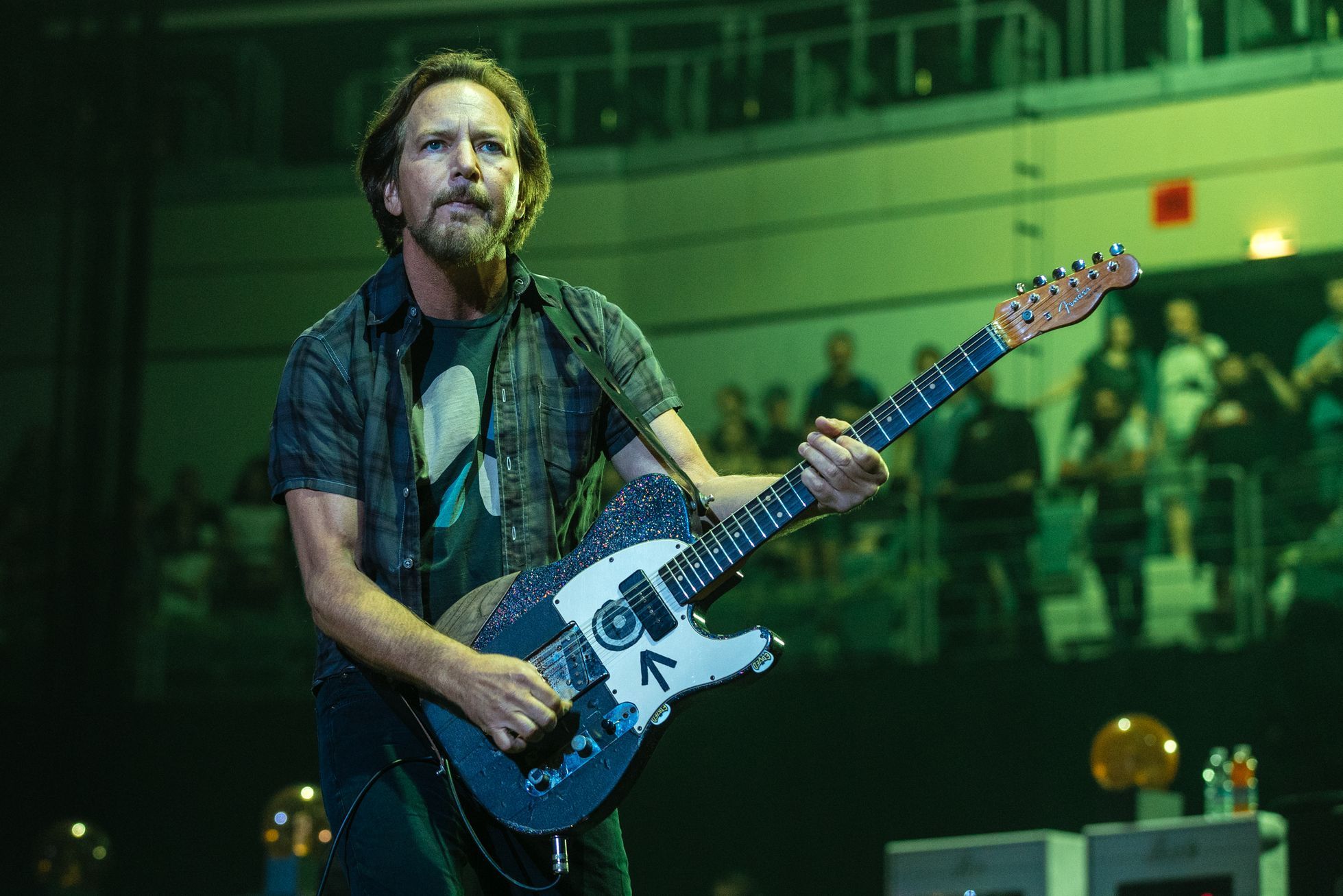 Pearl Jam annule un concert à Prague, le chanteur Vedder souffre de dommages aux cordes vocales