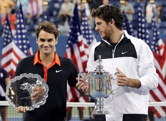 Oba tenisté s trofejemi | Foto: Reuters