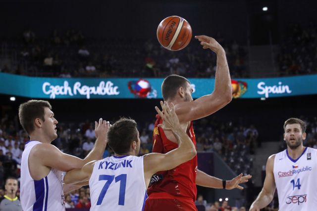 Čeští basketbalisté na Španěly nestačili | Foto: ČTK