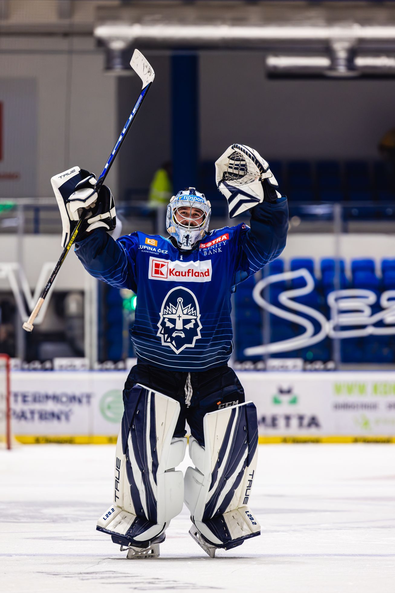 Kladno hockey players defeat Vsetín 4:1 in Extra League playoff opener, Richard Jarůšek shines