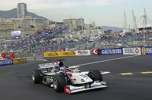 Jaroslav Janiš při Velké ceně Monaka F3000 v roce 2003. | Foto: BPA