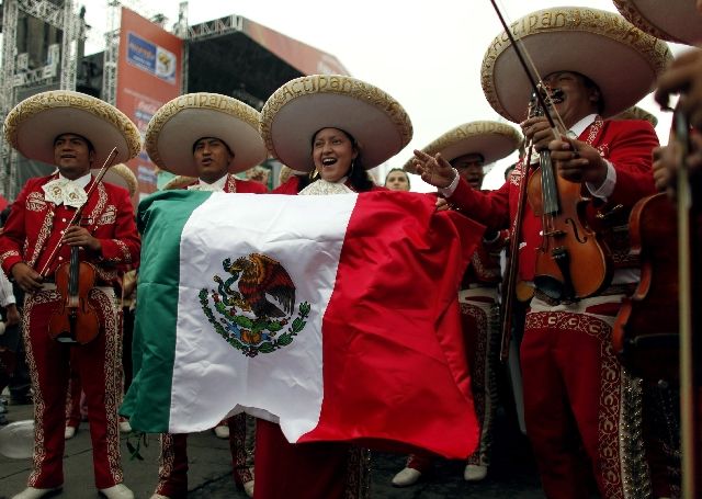 Což vědí i nadšení fanoušci v Mexico city | Foto: Reuters