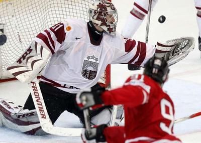 Lotyšský brankářský Edgars Masalskis | Foto: Reuters