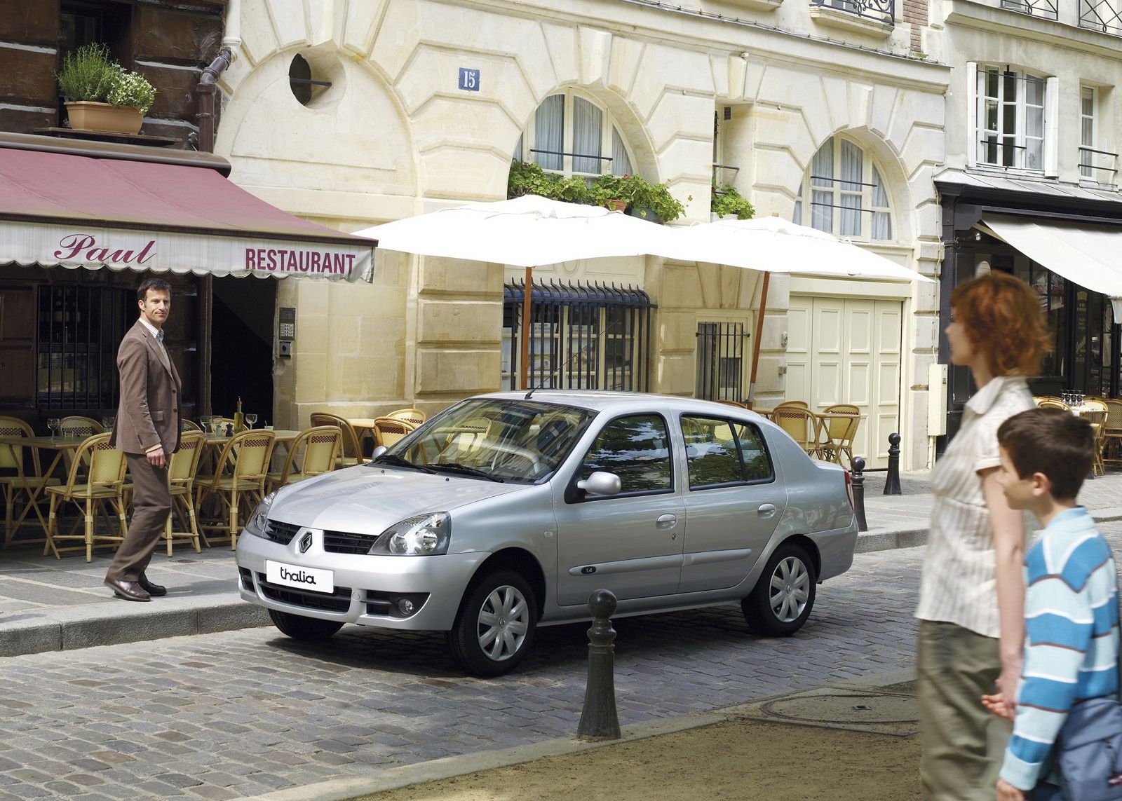 Renault symbol thalia. Renault Thalia 1.1 2008. Thalia i Renault. Renault symbol Thalia салон.