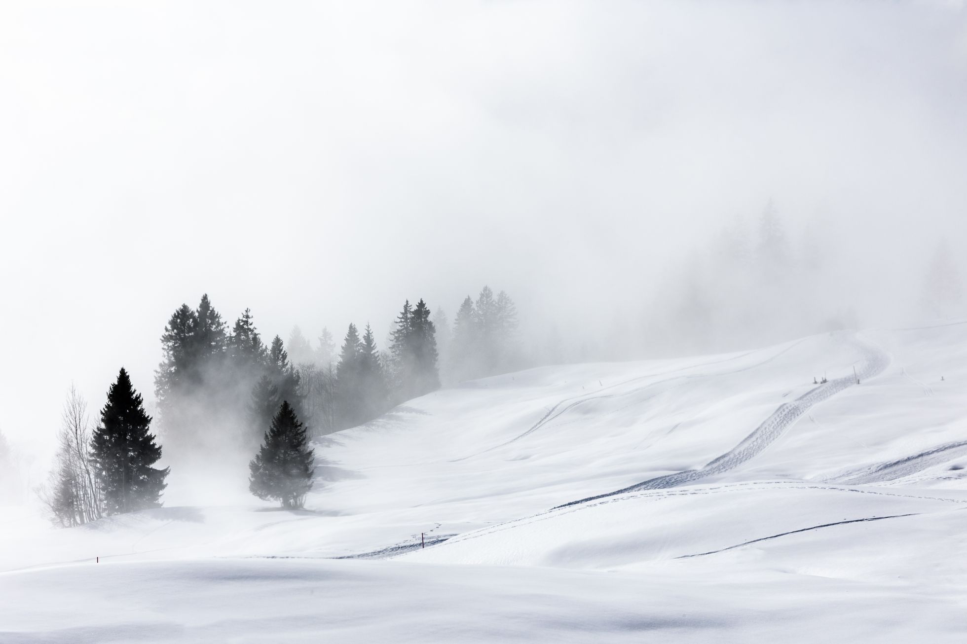 Mrazivý týden v Česku. Pozor na ranní ledovku a sněhové jazyky na silnicích