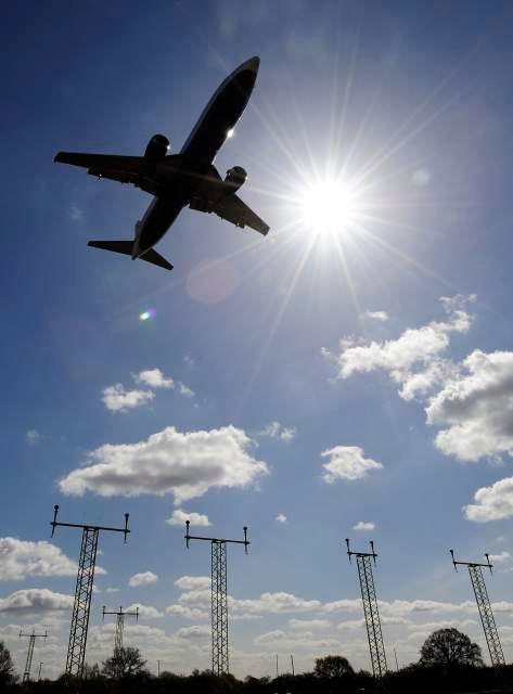 Globální ekonomická recese vloni těžce poškodila letecké společnosti, protože lidé výrazně omezili cesty letadlem. | Foto: Reuters