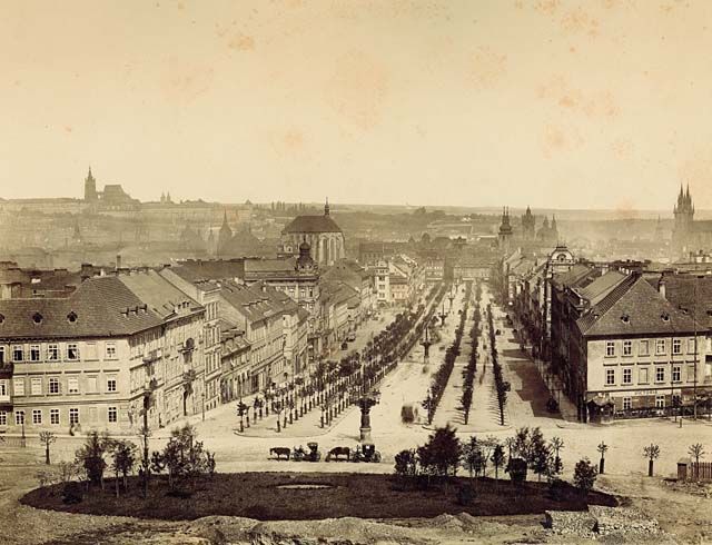 Václavské náměstí s plynovým osvětlením v roce 1886 | Foto: Plynárenské muzeum