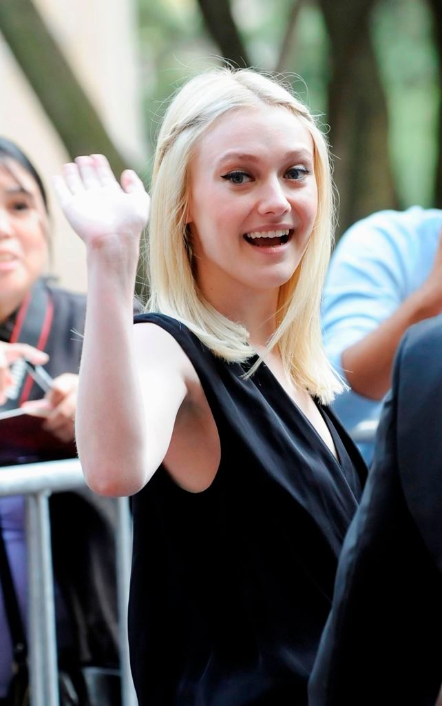 Dakota Fanning, hvězda ságy Stmívání, hraje ve filmu Boogie Nights. | Foto: Reuters