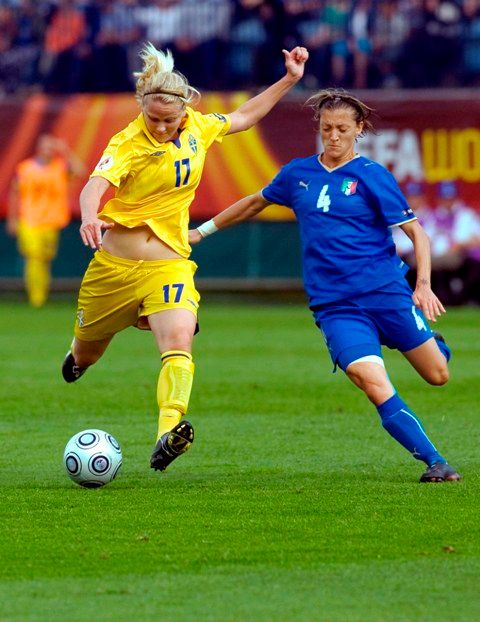 V dobré formě jsou také Švédky, které dokázaly porazit Itálii 2:0. | Foto: Reuters