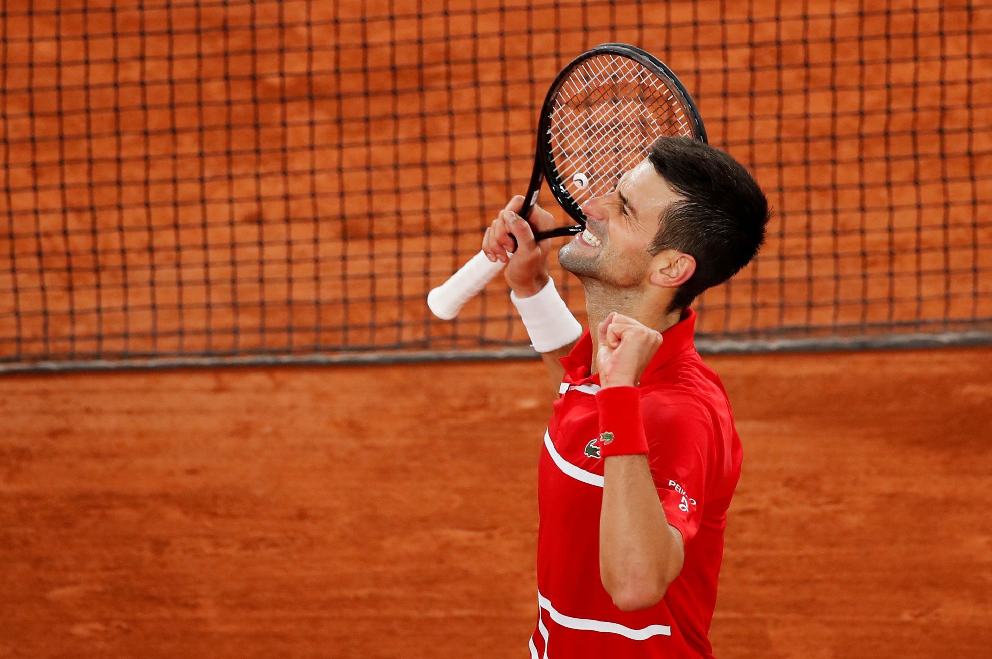 Djokovic is in the quarterfinals in Paris, again he hit the line referee