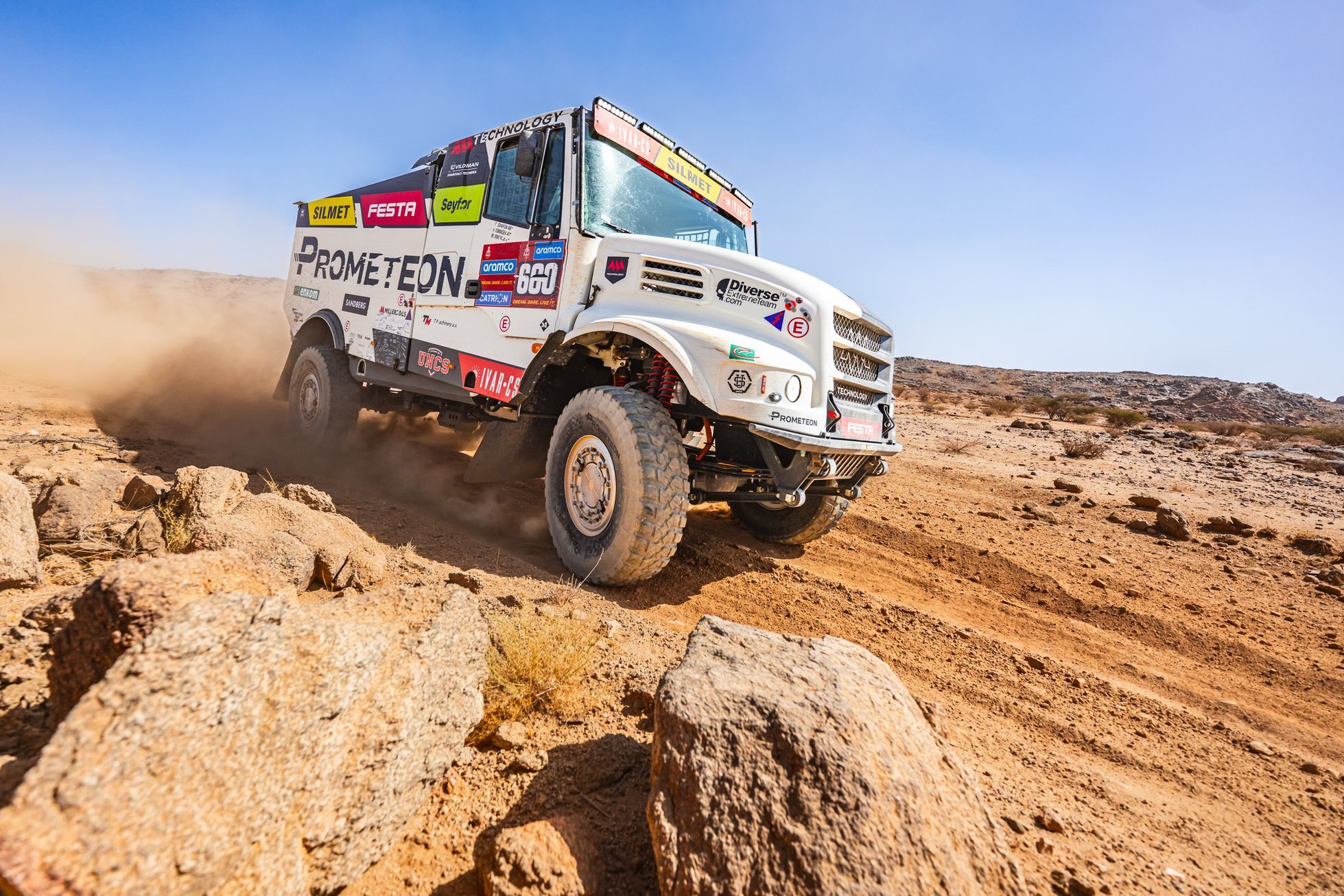 The Extreme Two-Day Stage Catapults Macík to the Top of the Truck Rankings at the Dakar Rally