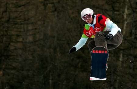 Švýcarka Tanja Friedenová na snowboardcrossové trati. | Foto: Reuters