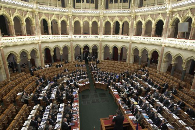 Jednací sál maďarského parlamentu. | Foto: Reuters