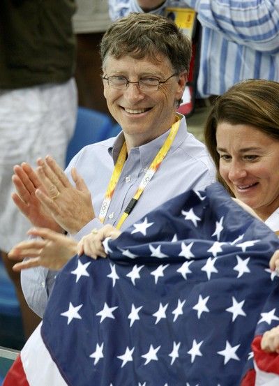 Vítězství Phelpse sledoval na vlastní oči i Bill Gates. | Foto: Reuters