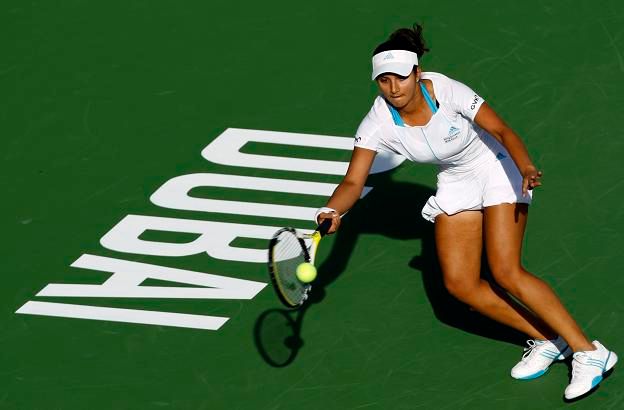 Sania Mirzaová těsně podlehla Jeleně Jankovičové | Foto: Reuters