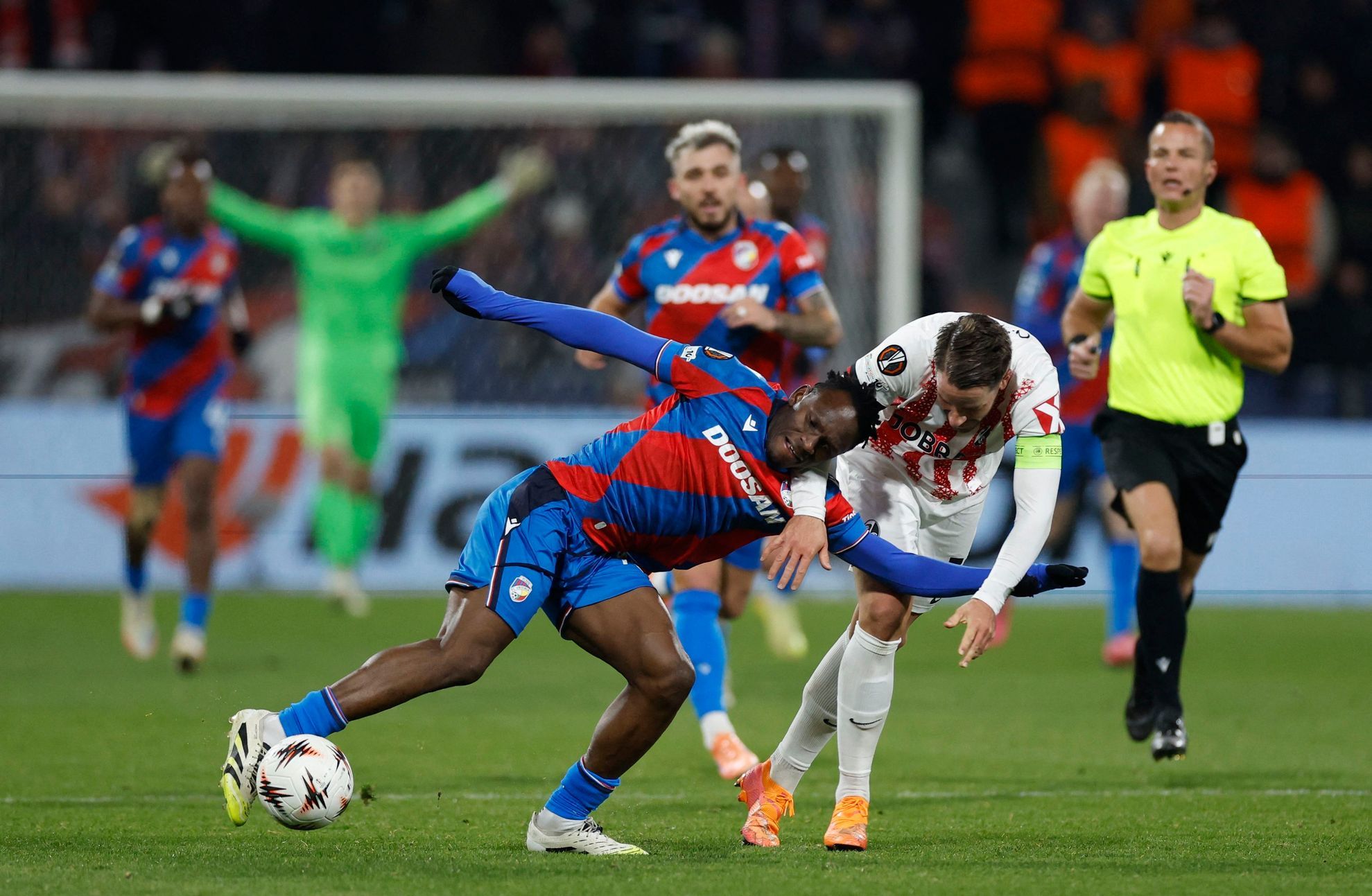 Plzni neuznali gól. I tak udržela neporazitelnost a je blízko postupu