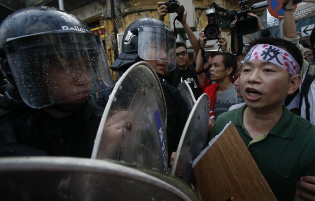 V Macau se na 1. máj demonstrovalo proti čínské nadvládě | Foto: Reuters