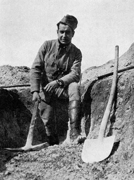 Na frontu do Chapagne odjíždí rota v rámci Marocké divize. Prožívá zde celkem klidné období až do dubna roku 1915, kdy byla divize přesunuta k Arrasu. | Foto: Aktuálně.cz