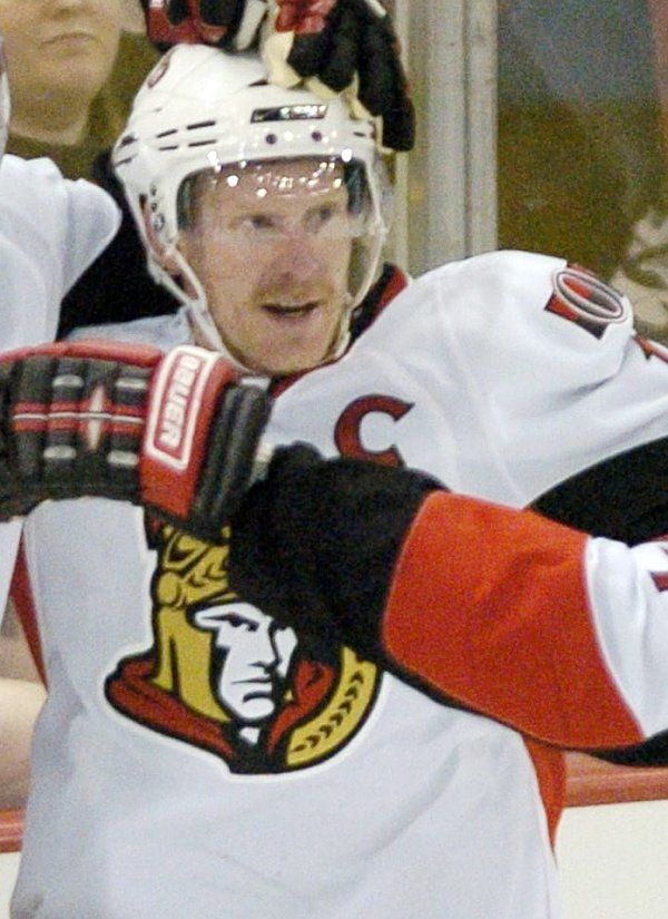 Daniel Alfredsson, zatím muž č. 10, 63 zápasů, 80 bodů. Druhý Švéd a druhý ottavský Senátor v top ten. | Foto: Reuters