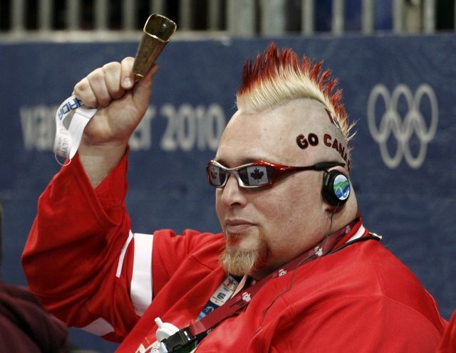 Fanoušek na curlingu | Foto: Reuters