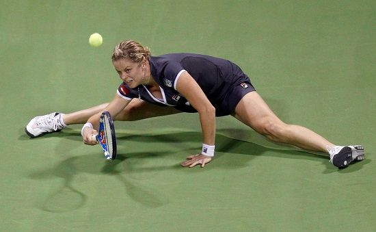 Předchozí triumfy si Clijstersová připsala v letech 2002 a 2003. Podobný úspěch se podařil v minulosti jen Chris Evertové, Martině Navrátilové, Steffi Grafové a Monice Selešové. | Foto: Reuters