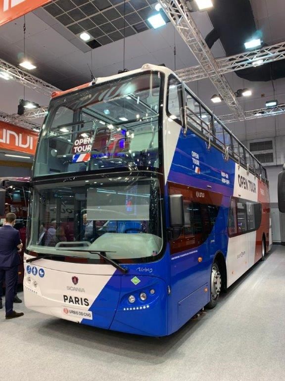 Patrové autobusy pro Ostravu se mají podobat těm, které si objednala Paříž. Na obrázku fotografie francouzského doubledeckeru. | Foto: DPO