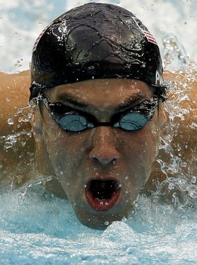 Michael Phelps "vaří vodu". | Foto: Reuters