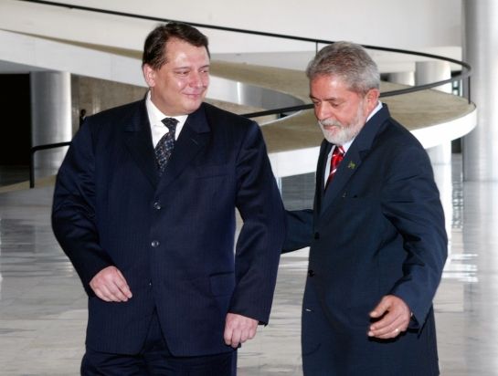 Český premiér Jiří Paroubek na návštěvě u brazilského prezidenta Luise Inácia Luly da Silva. Paroubek Lulu ocenil jako charismatického politika, pod jehož vedením se země prudce rozvíjí | Foto: Reuters